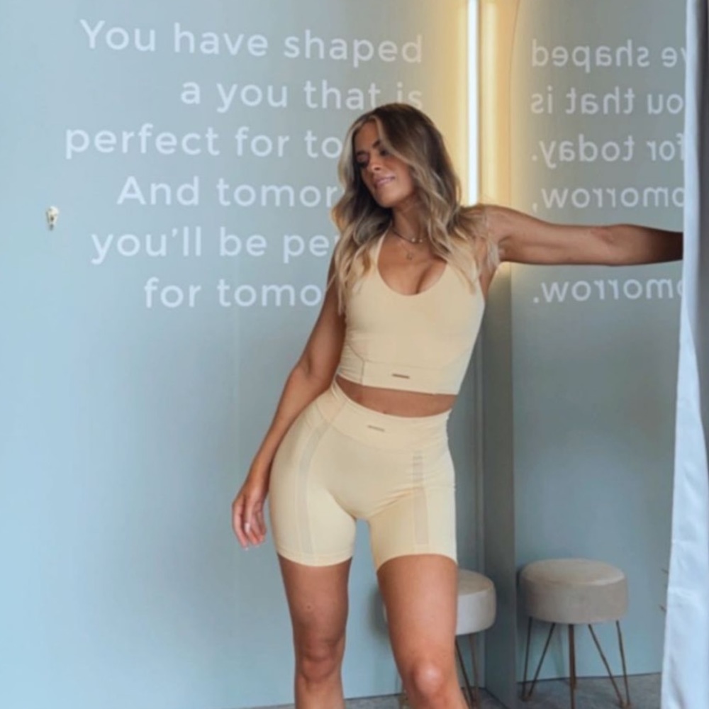 Whitney Simmons x Gymshark set